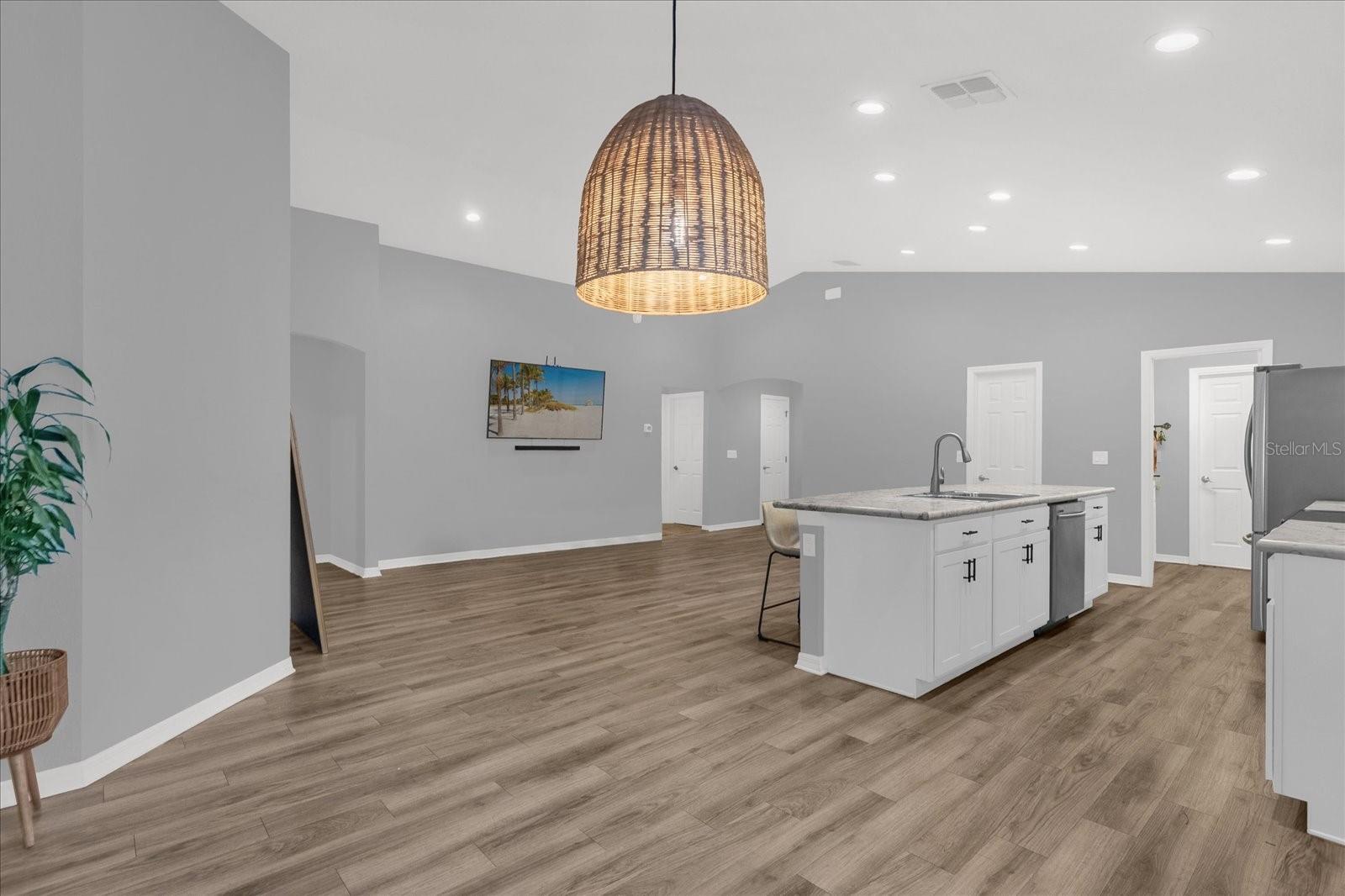 Image 8 of 30 For 955 Pearly Ridge Lane