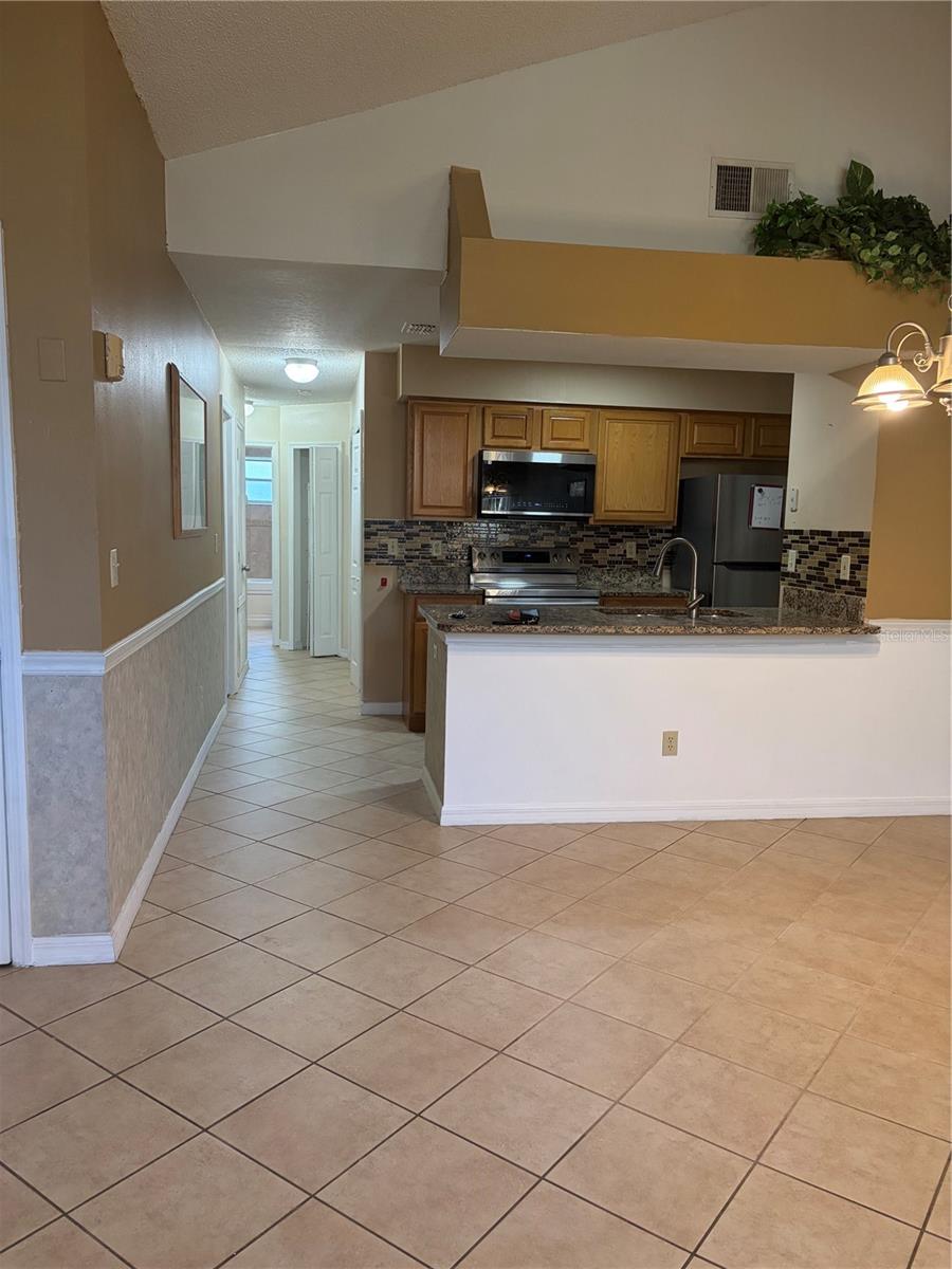 Image 11 of 23 For 2737 Poinciana Boulevard 88