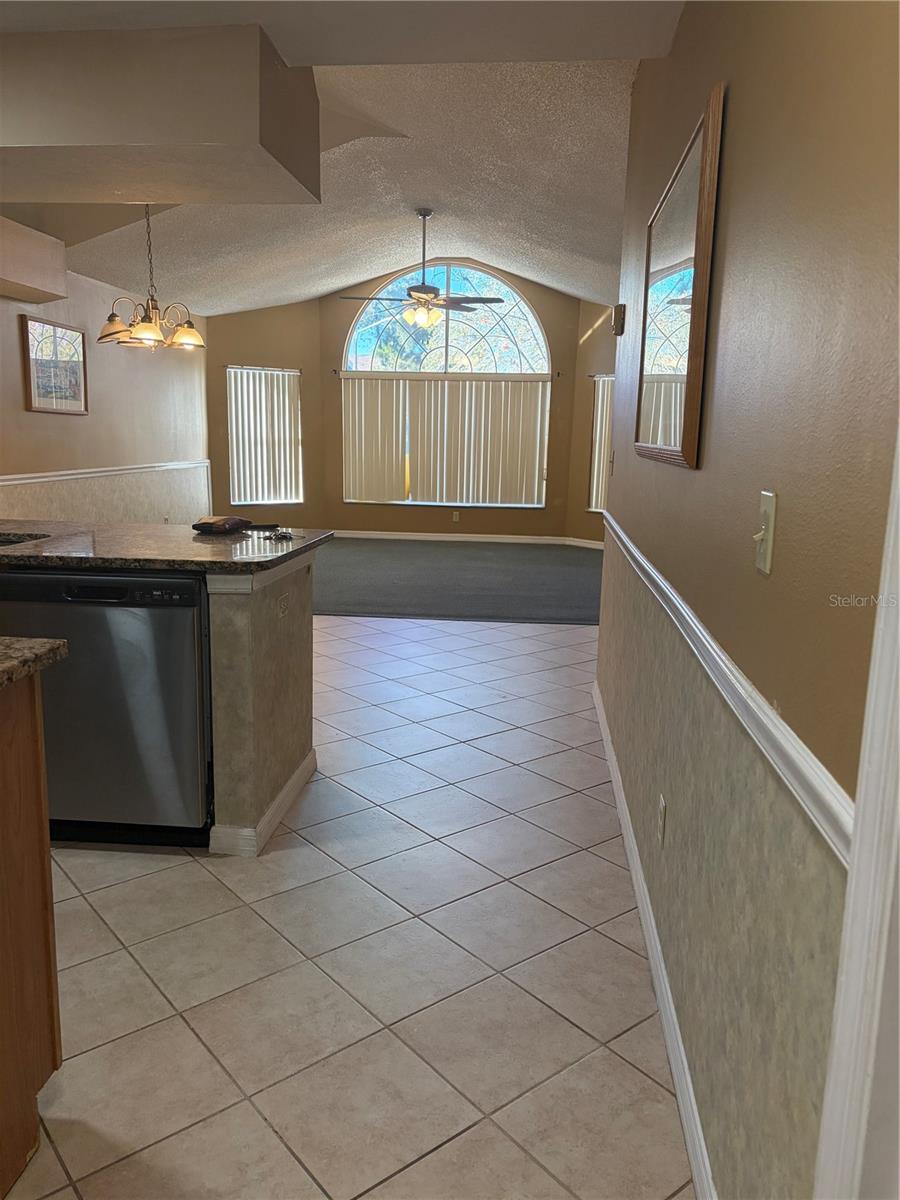 Image 13 of 23 For 2737 Poinciana Boulevard 88