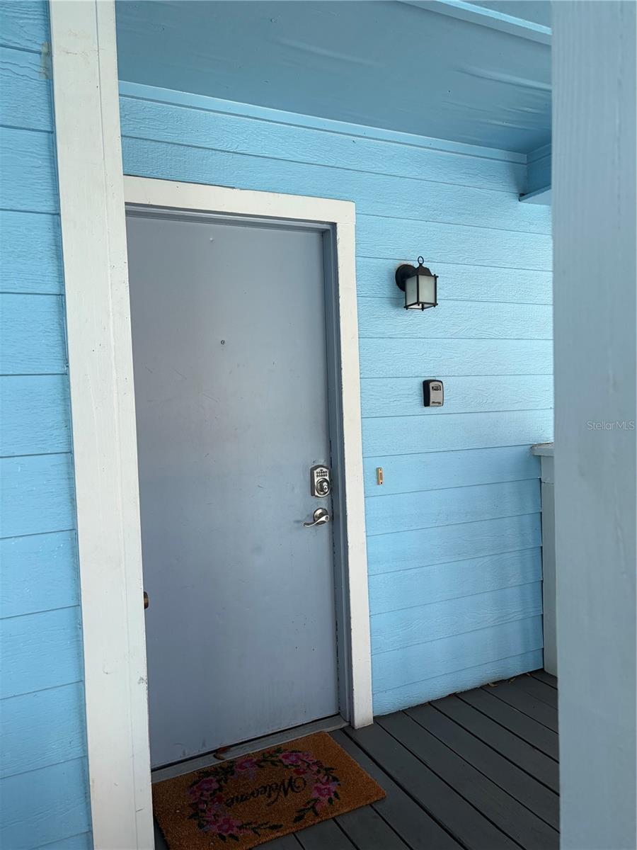 Image 5 of 23 For 2737 Poinciana Boulevard 88