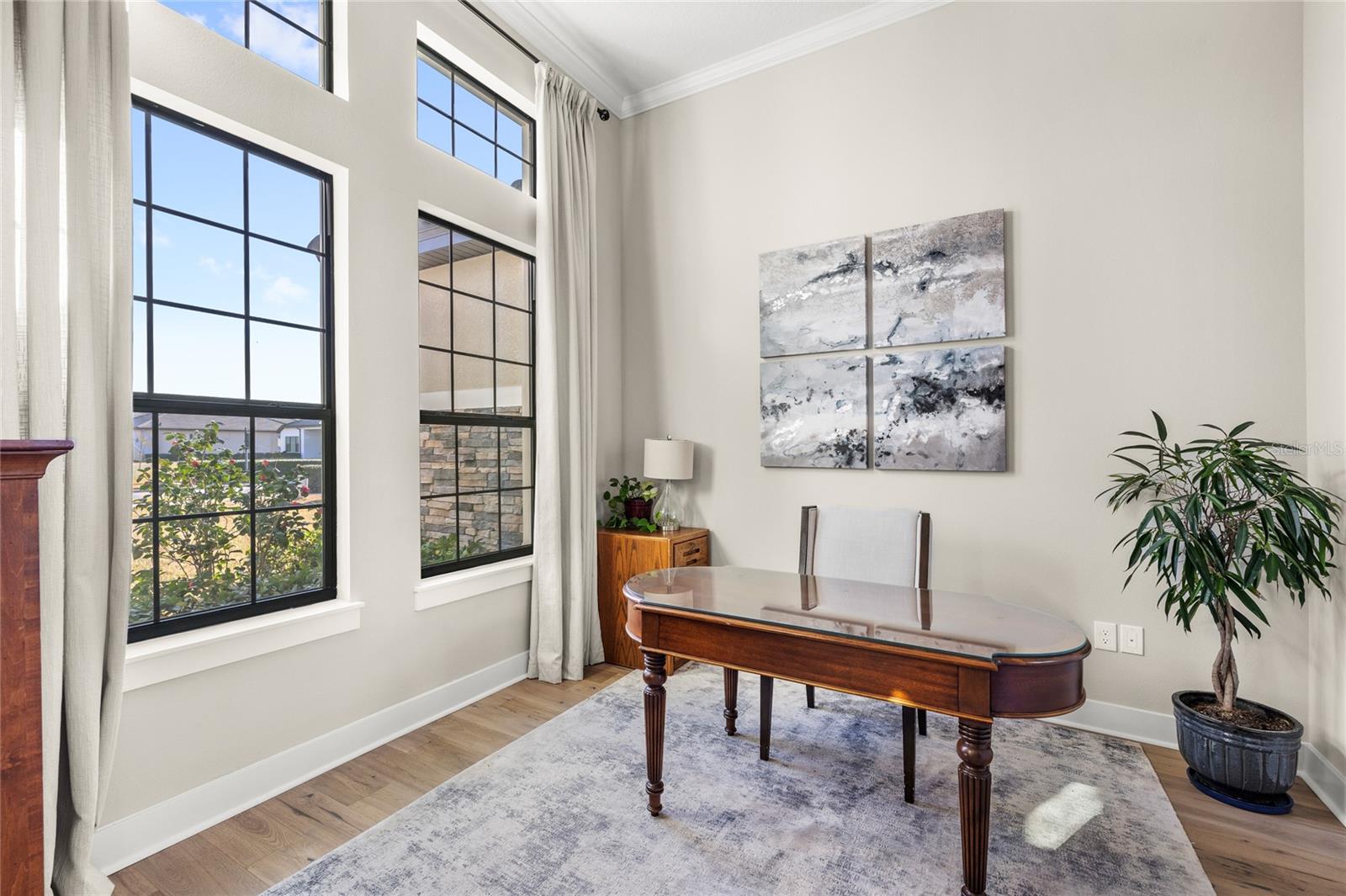 Image 23 of 59 For 25620 Grandview Pointe