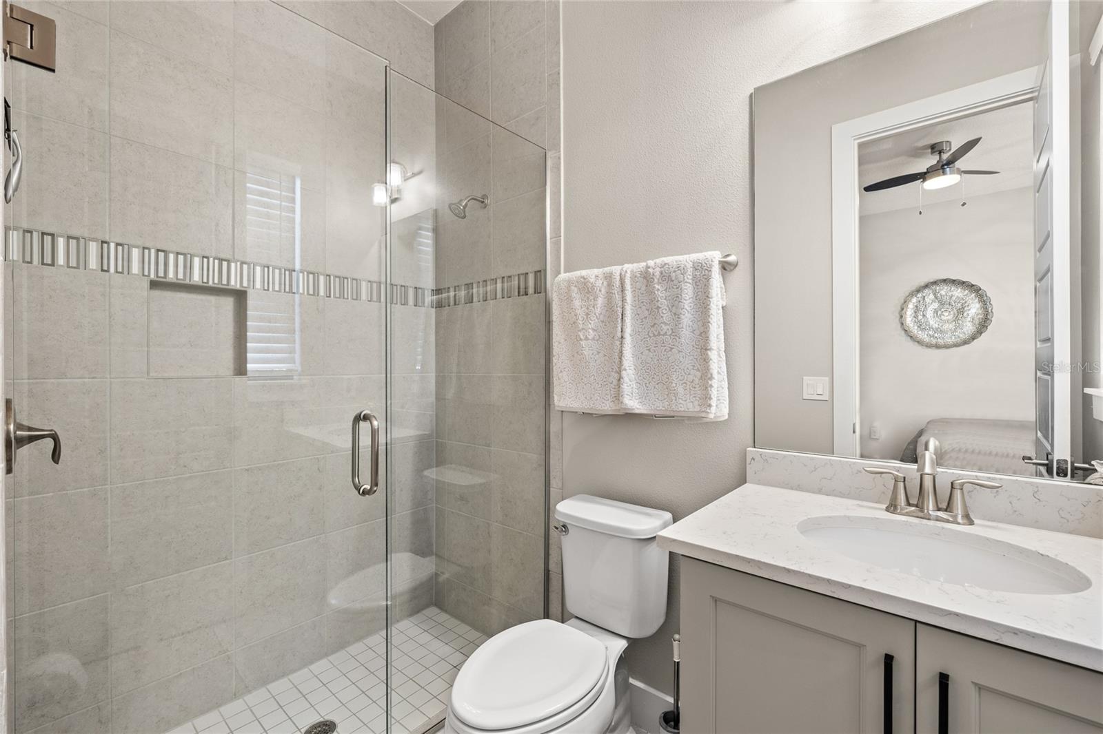 Image 29 of 59 For 25620 Grandview Pointe