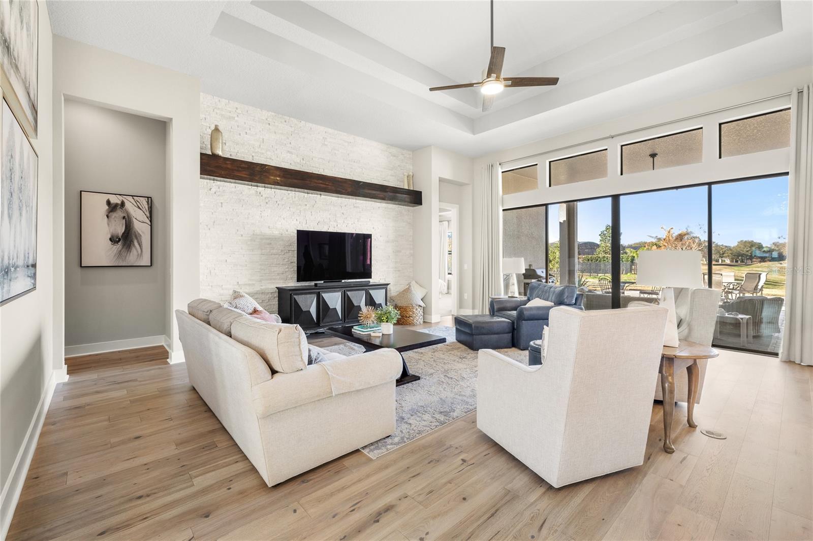 Image 8 of 59 For 25620 Grandview Pointe