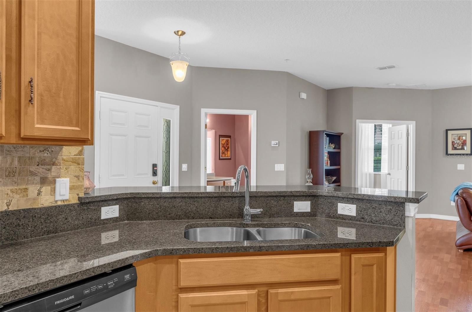 Image 11 of 55 For 2080 Bent Grass Avenue