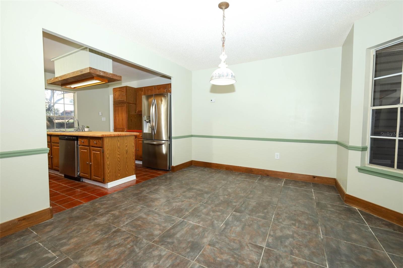 Image 10 of 61 For 244 Overbrook Drive