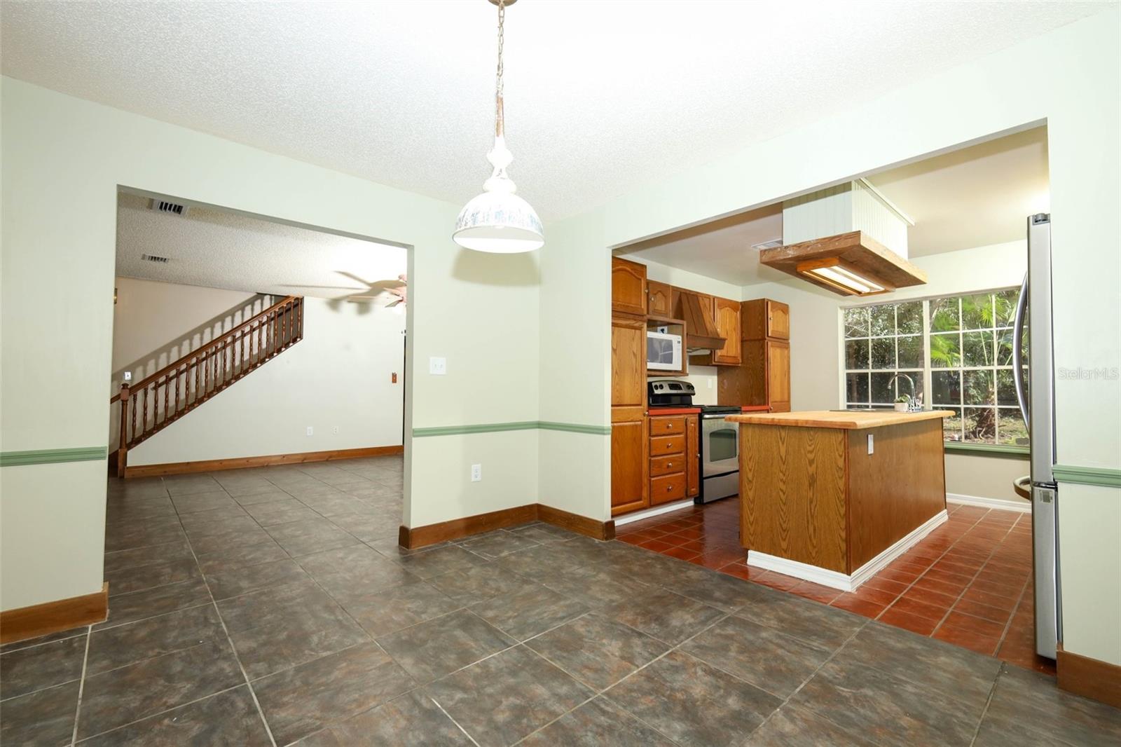 Image 17 of 61 For 244 Overbrook Drive