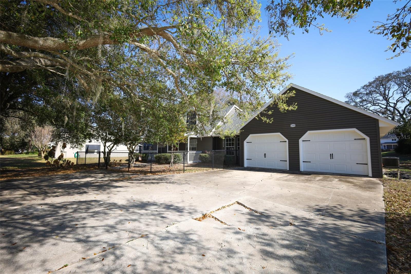 Image 2 of 61 For 244 Overbrook Drive