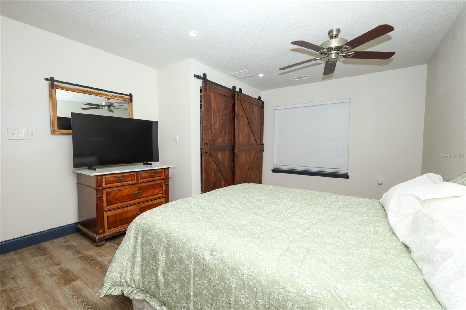 Image 20 of 61 For 244 Overbrook Drive