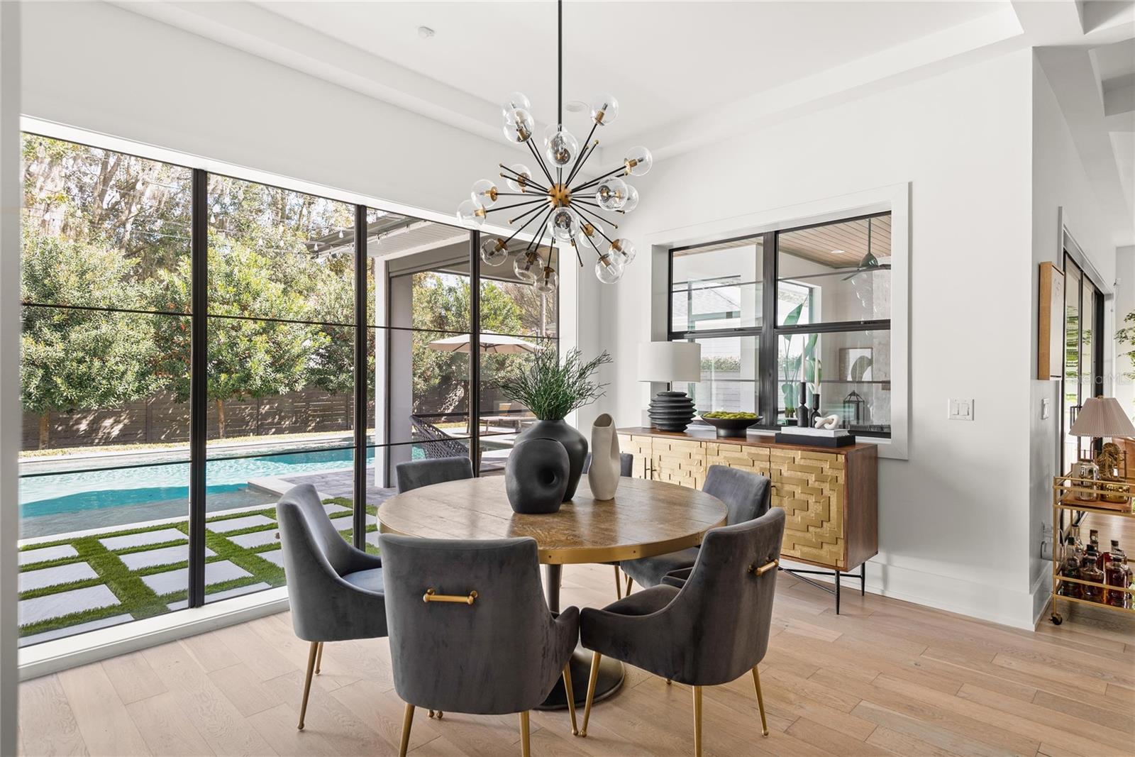 Image 19 of 61 For 1575 Eastin Avenue