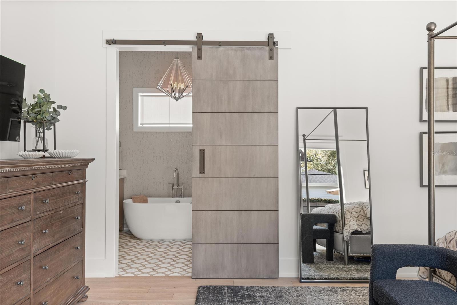 Image 39 of 61 For 1575 Eastin Avenue