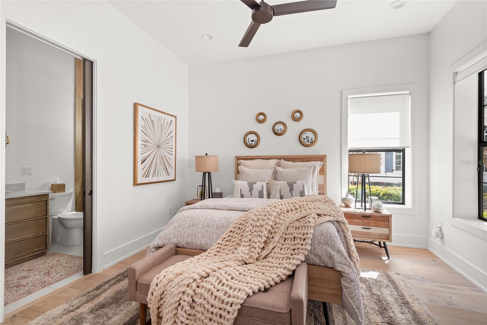 Image 43 of 61 For 1575 Eastin Avenue