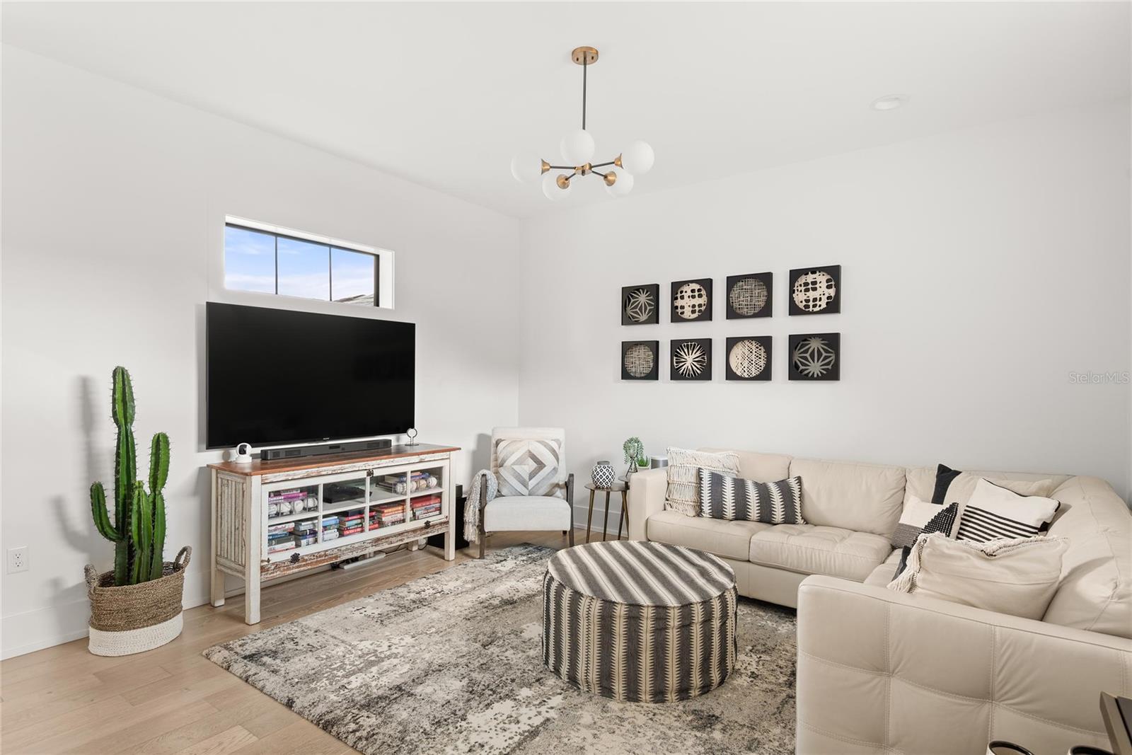 Image 48 of 61 For 1575 Eastin Avenue