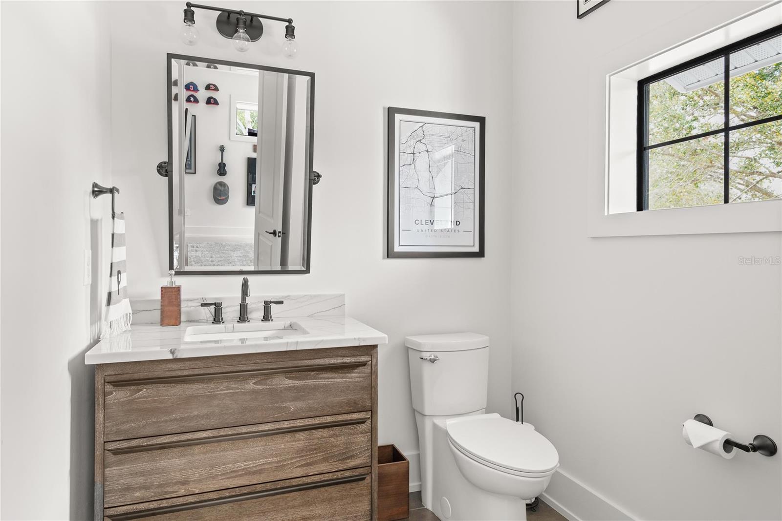 Image 54 of 61 For 1575 Eastin Avenue