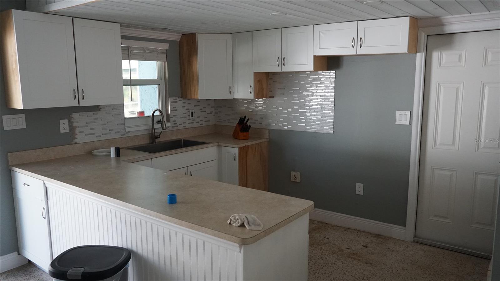 Image 9 of 18 For 3064 Pinetree Street