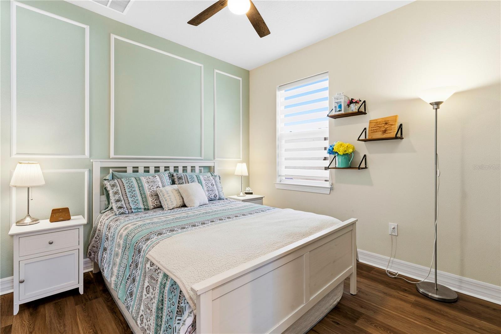 Image 22 of 58 For 10246 Park Estates Avenue