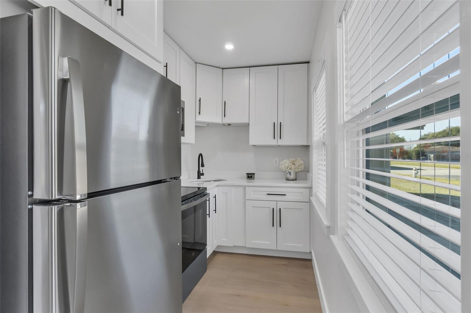 Image 12 of 21 For 1432 10th Street