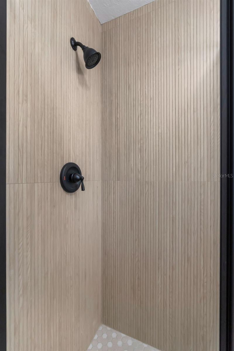 Image 19 of 21 For 1432 10th Street