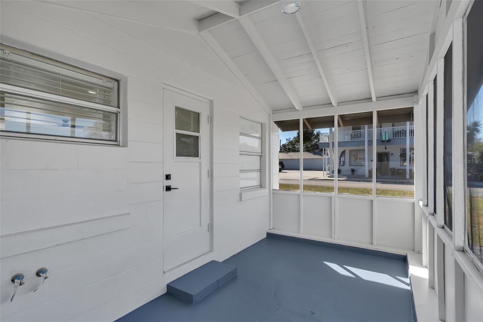 Image 3 of 21 For 1432 10th Street