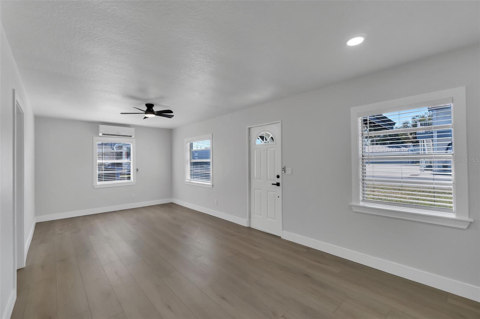 Image 6 of 21 For 1432 10th Street