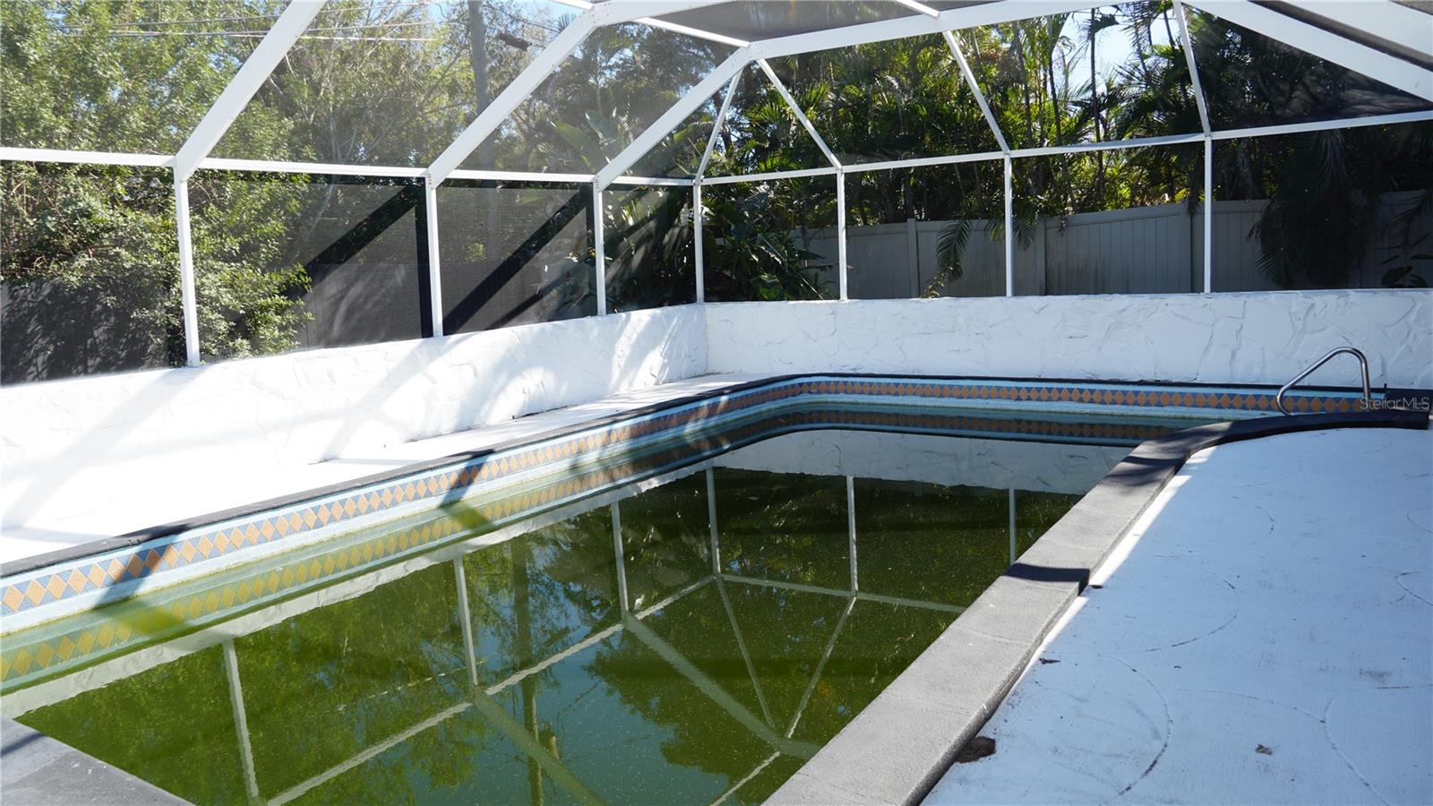 Image 25 of 29 For 177 Dowling Avenue Ne