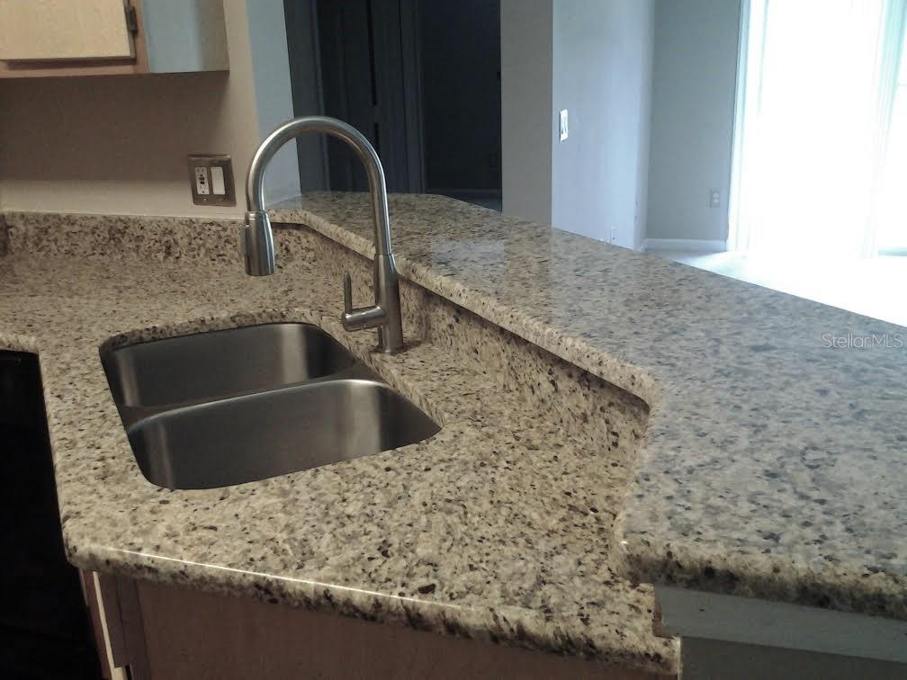 Image 6 of 15 For 6578 Swissco Drive 124