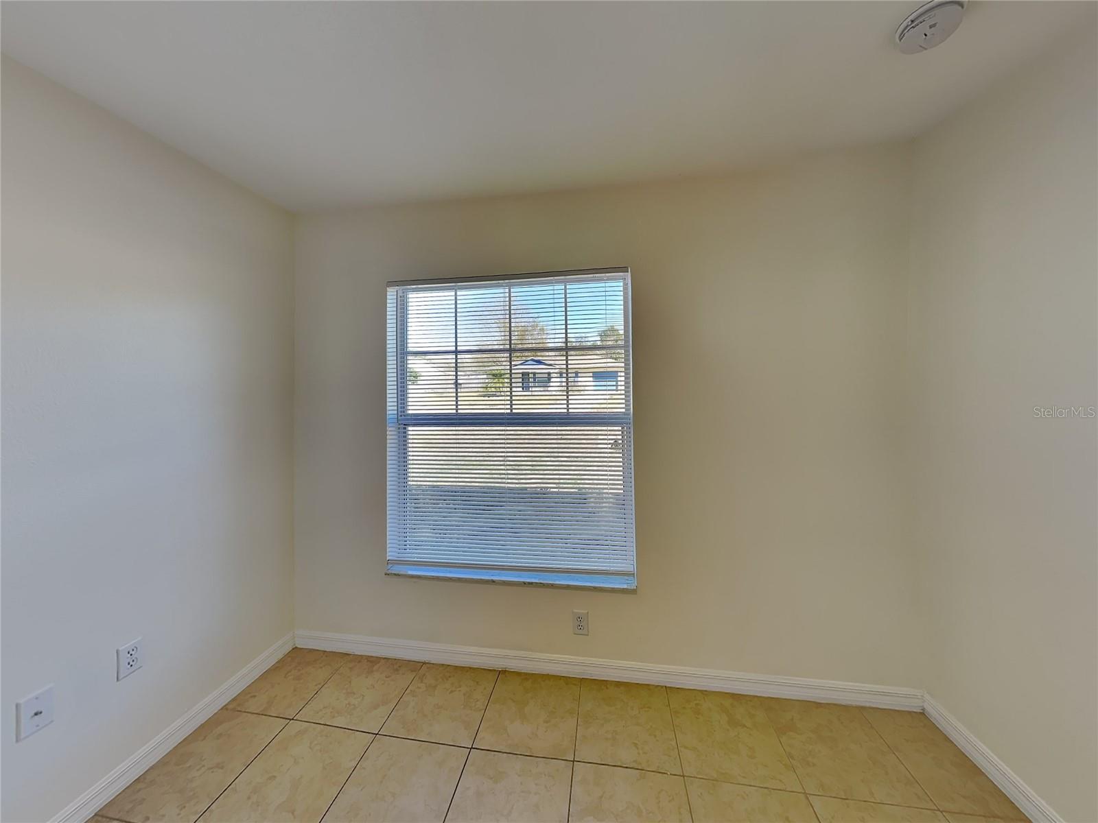 Image 10 of 15 For 374 Willow Song Court