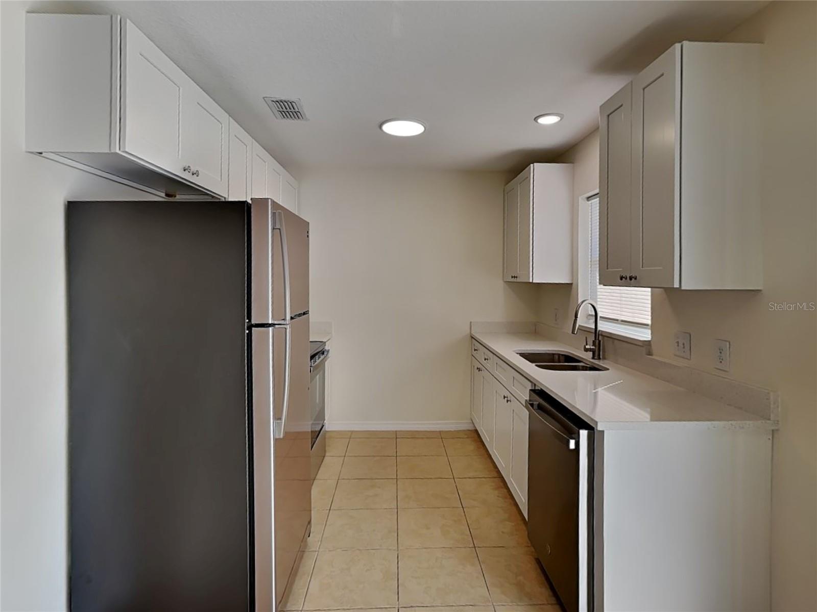 Image 5 of 15 For 374 Willow Song Court