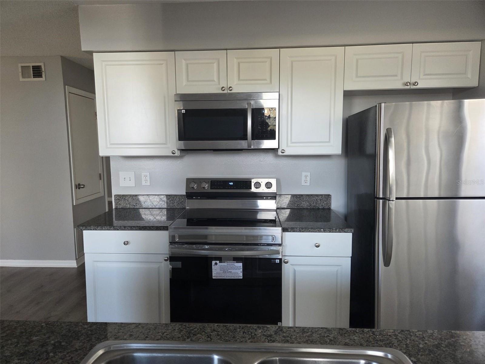 Image 7 of 17 For 3226 Fox Squirrel Drive