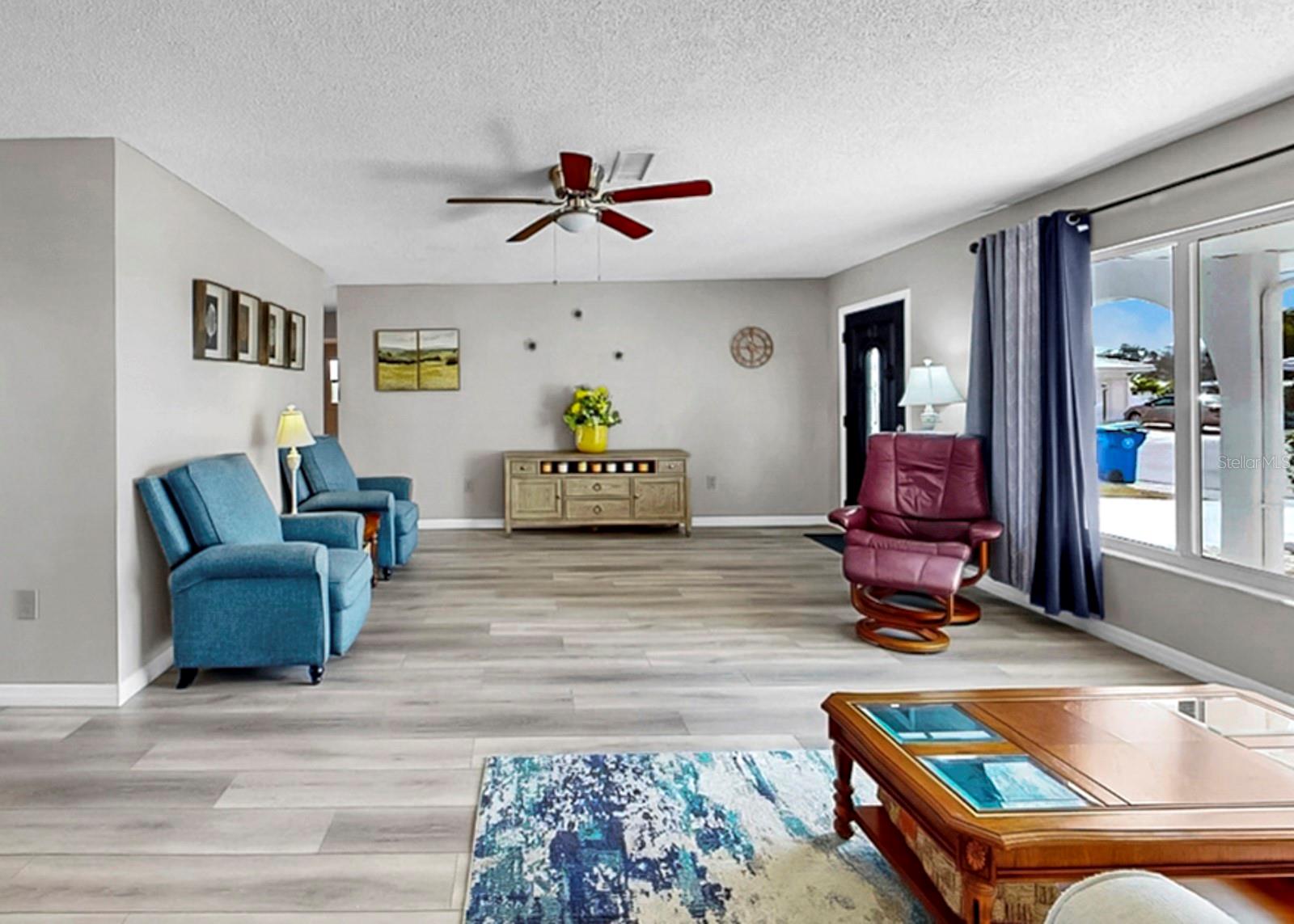 Image 10 of 60 For 4005 Palm Court