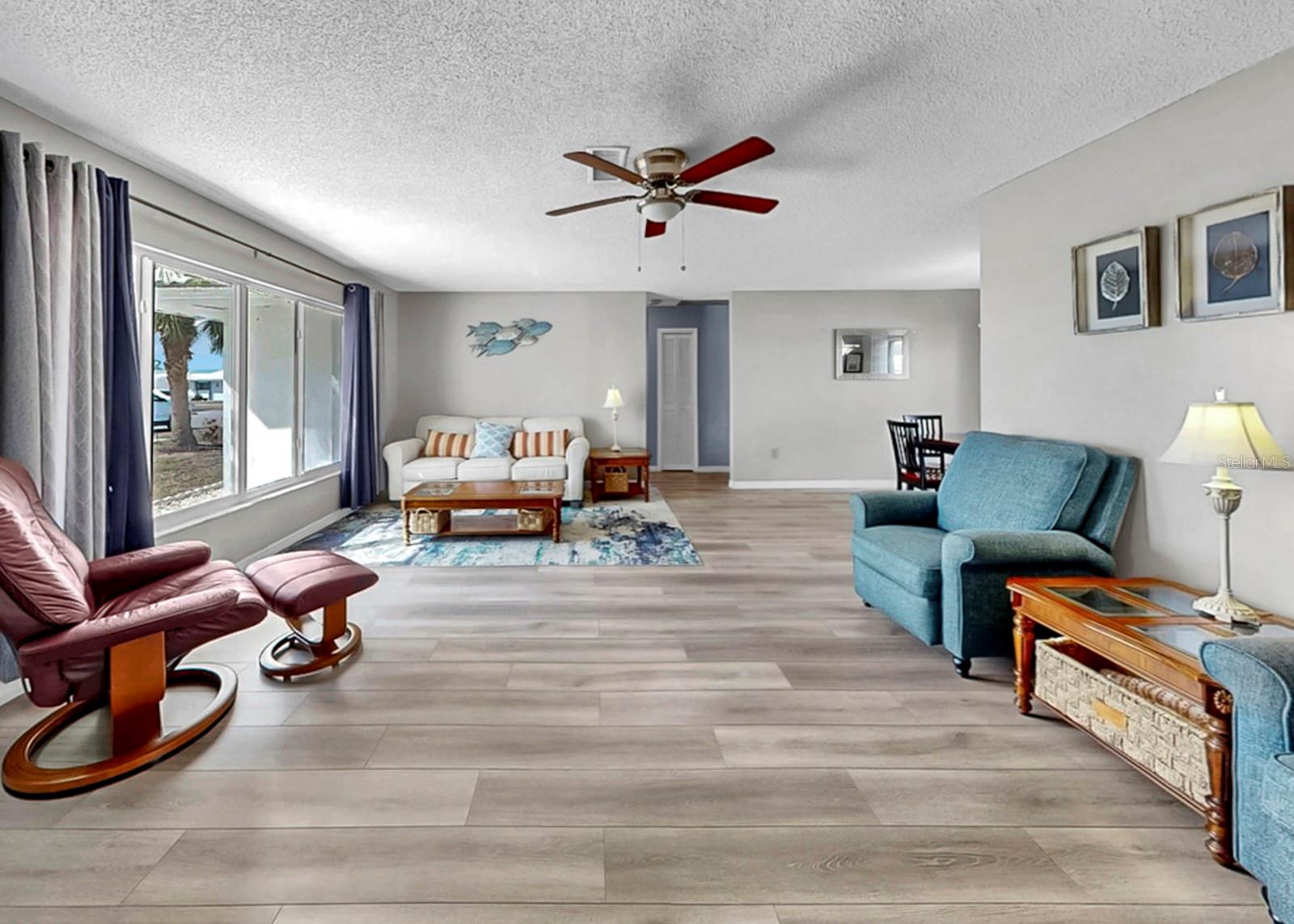 Image 23 of 60 For 4005 Palm Court