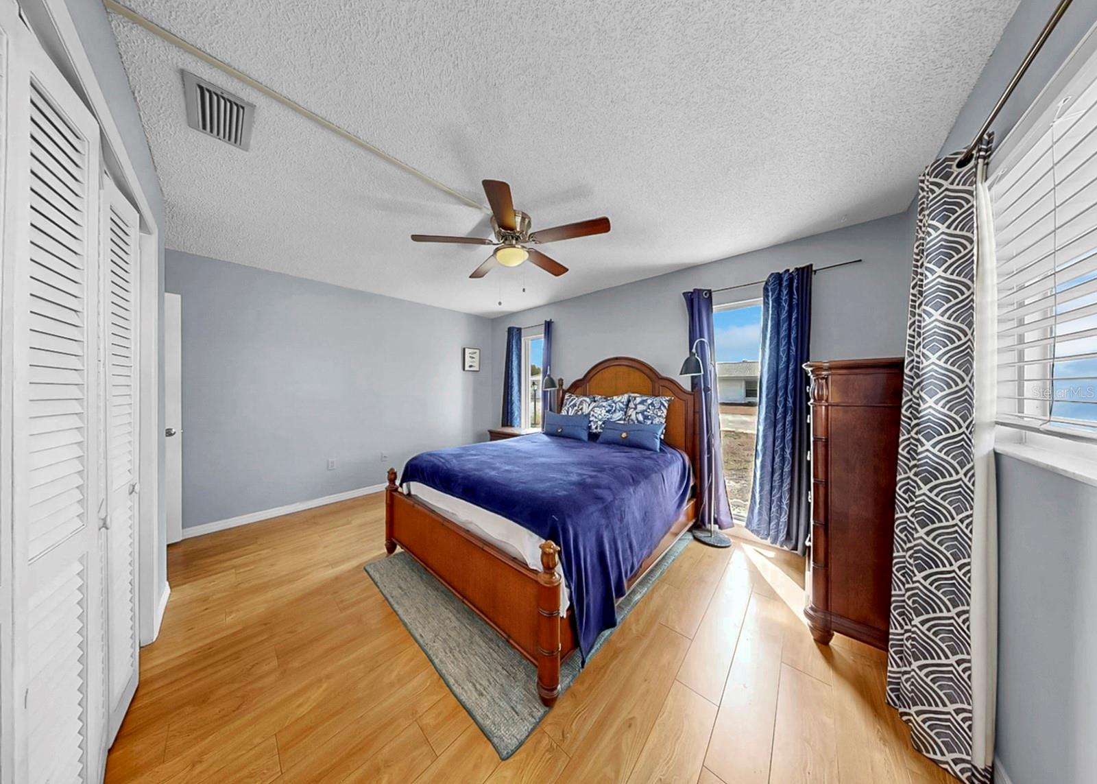 Image 26 of 60 For 4005 Palm Court