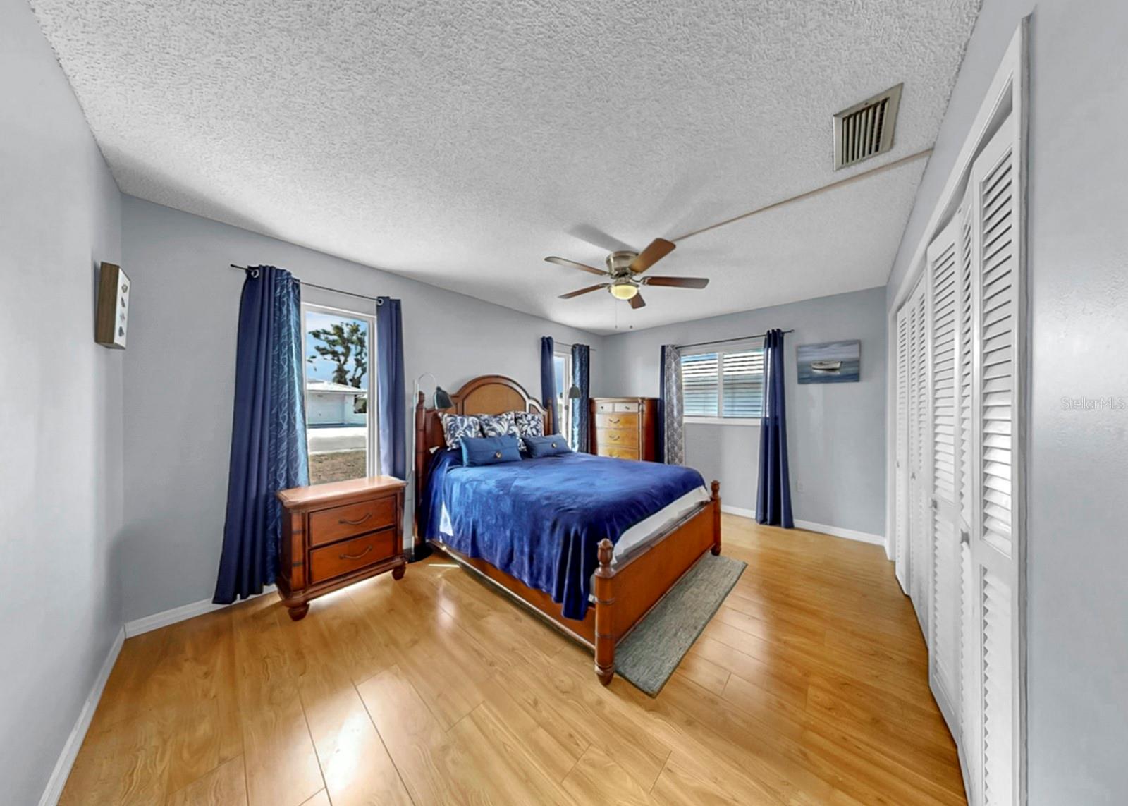 Image 27 of 60 For 4005 Palm Court