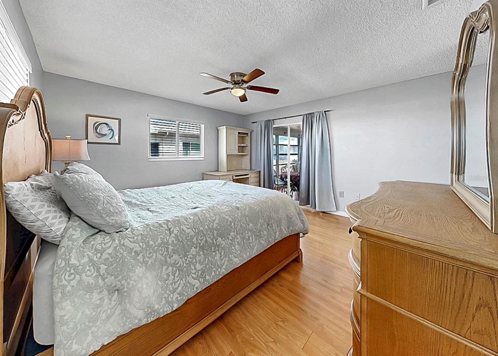 Image 32 of 60 For 4005 Palm Court