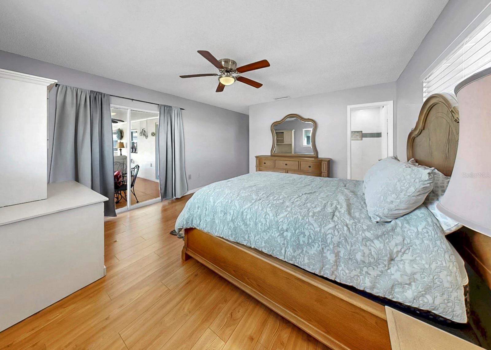 Image 35 of 60 For 4005 Palm Court