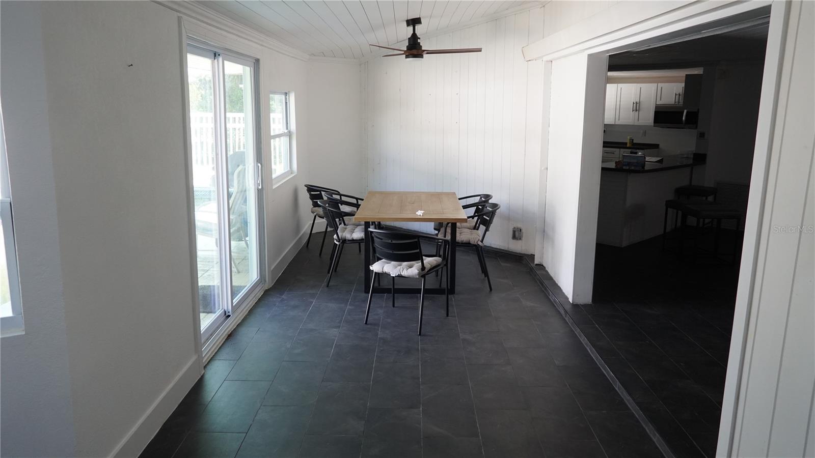 Image 10 of 26 For 3596 Harbor Boulevard