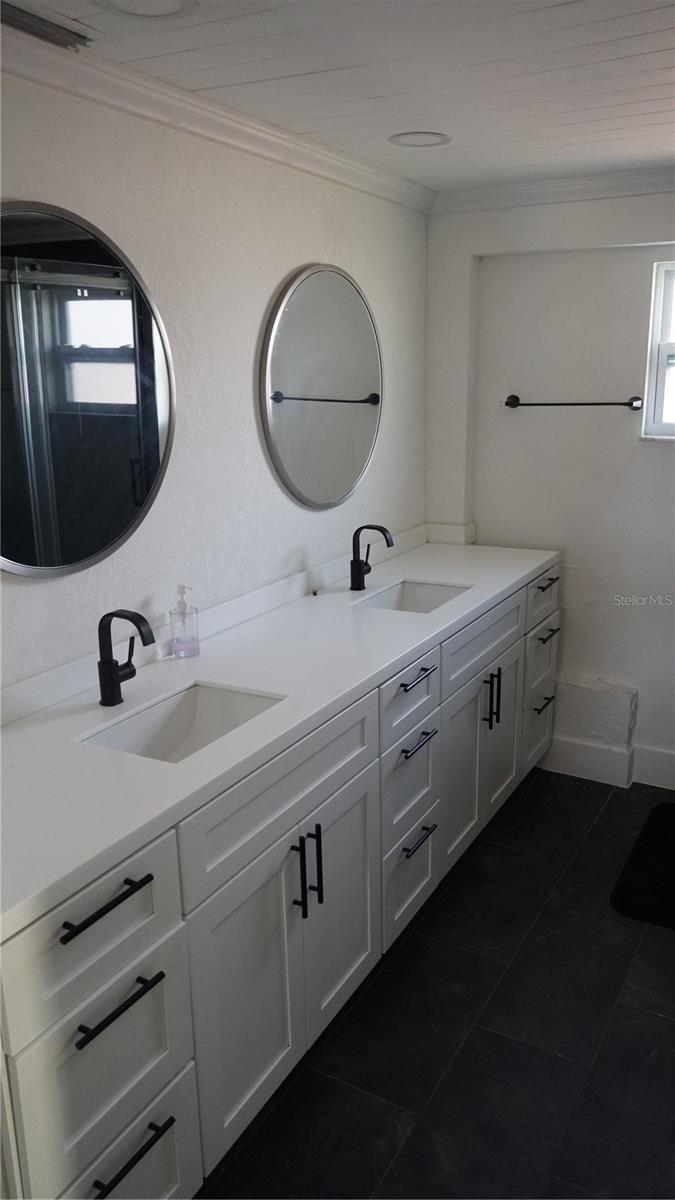 Image 12 of 26 For 3596 Harbor Boulevard