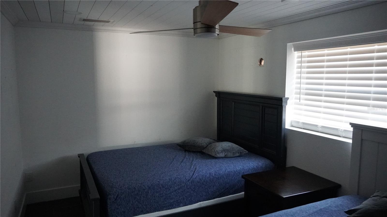 Image 15 of 26 For 3596 Harbor Boulevard