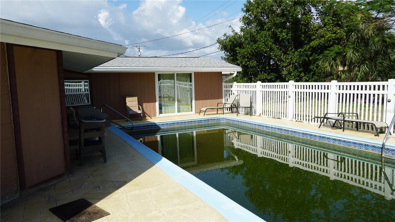 Image 20 of 26 For 3596 Harbor Boulevard