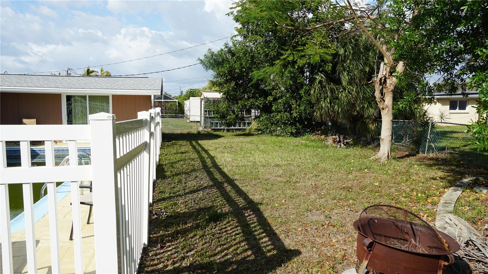 Image 25 of 26 For 3596 Harbor Boulevard