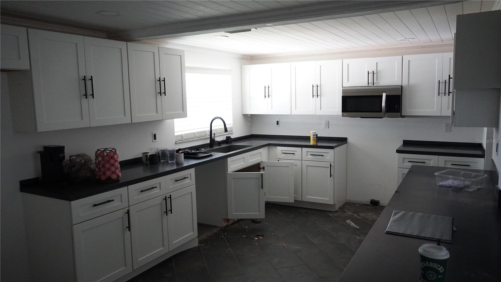 Image 4 of 26 For 3596 Harbor Boulevard