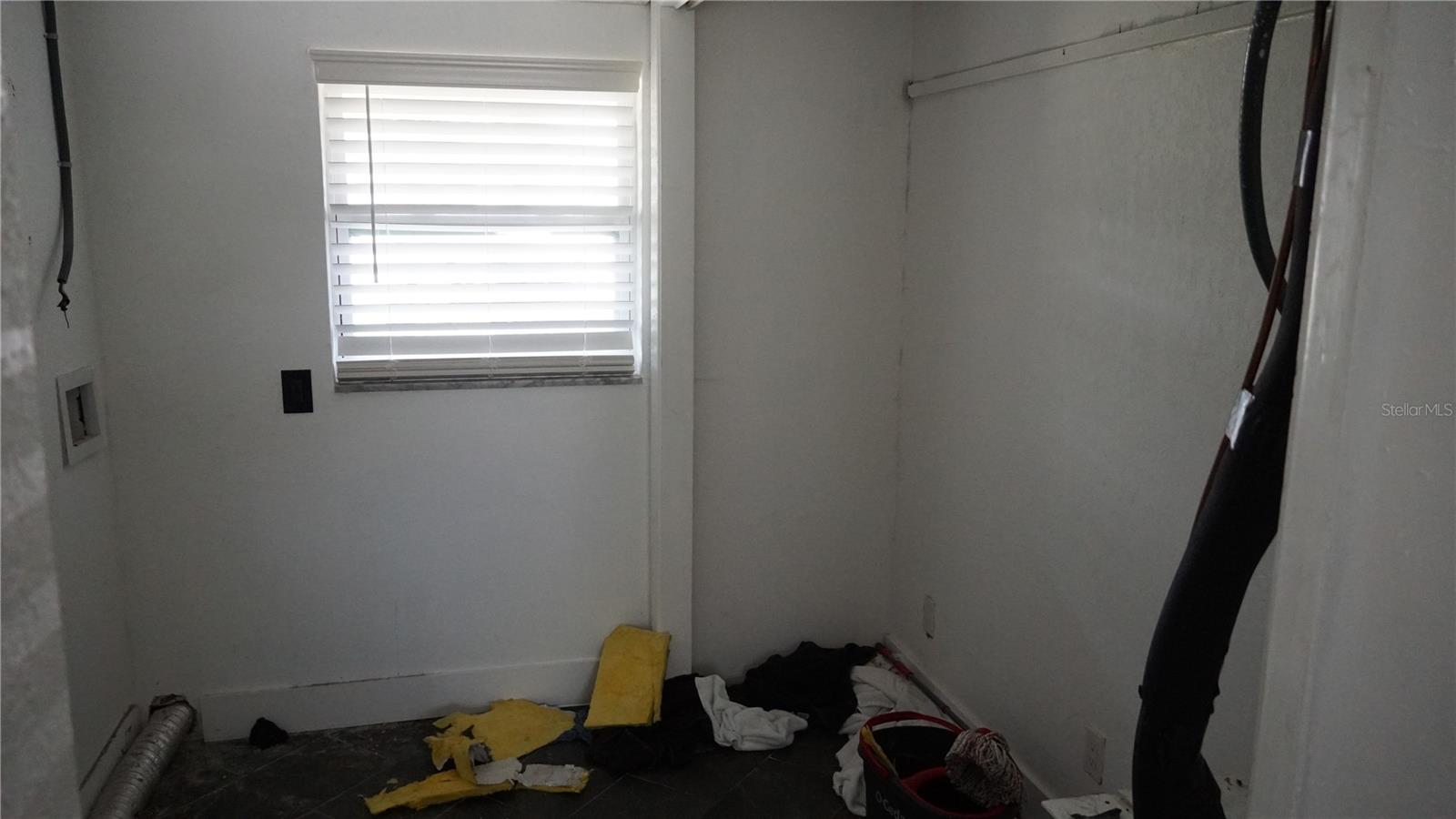 Image 6 of 26 For 3596 Harbor Boulevard