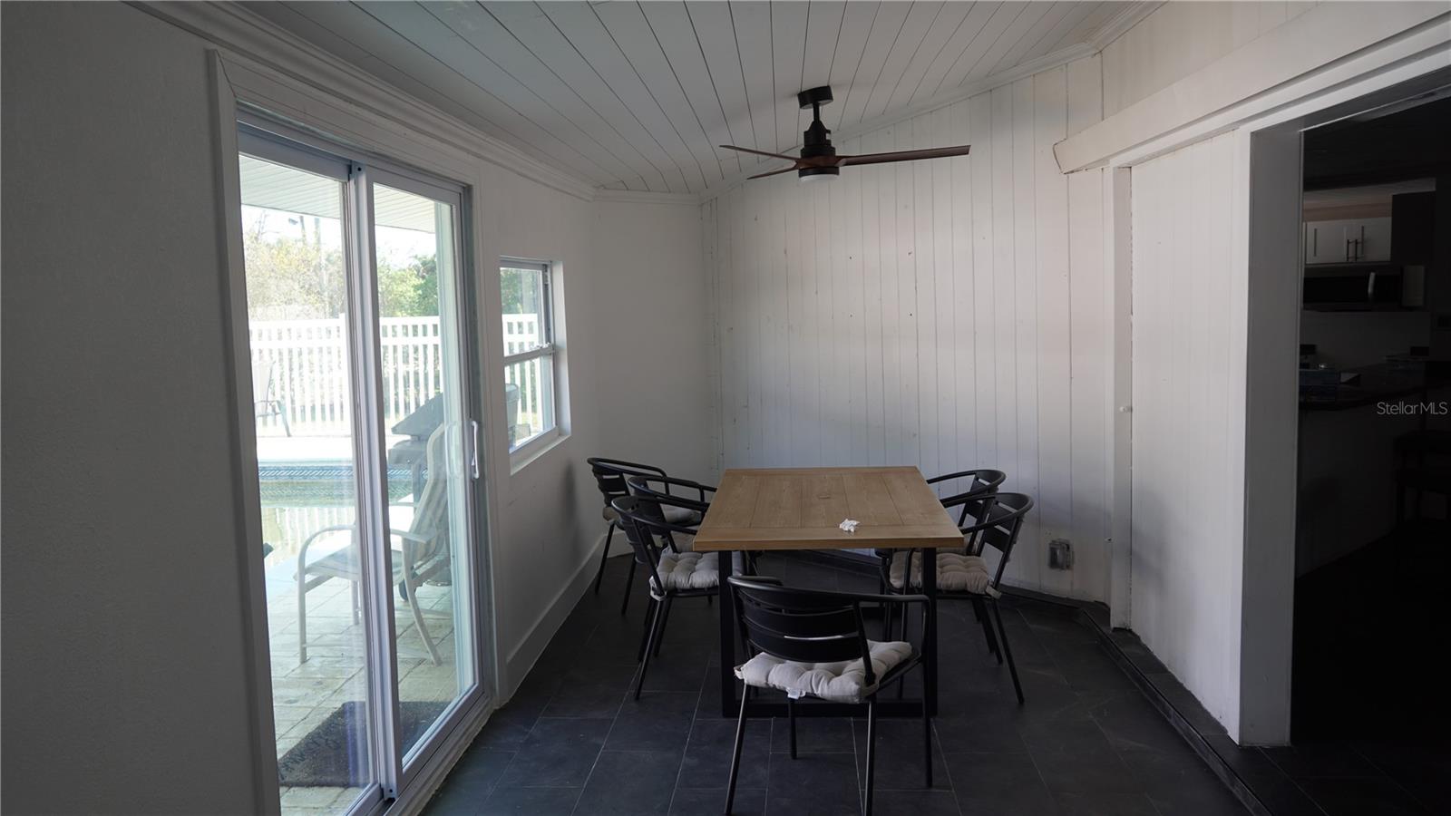 Image 9 of 26 For 3596 Harbor Boulevard