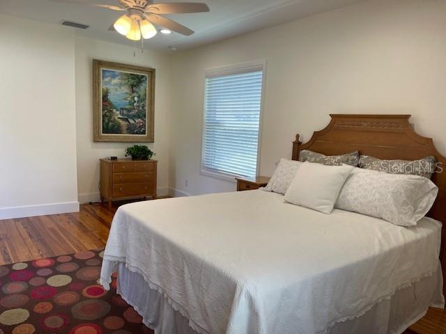 Image 11 of 19 For 1355 Lakeshore Drive