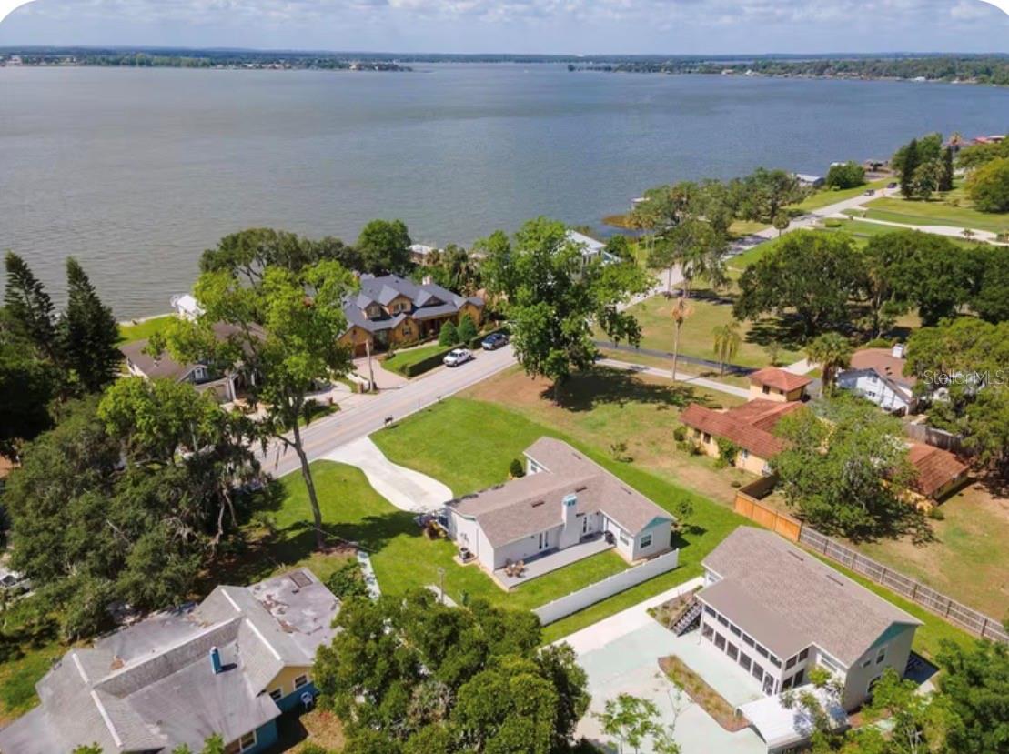 Image 17 of 19 For 1355 Lakeshore Drive