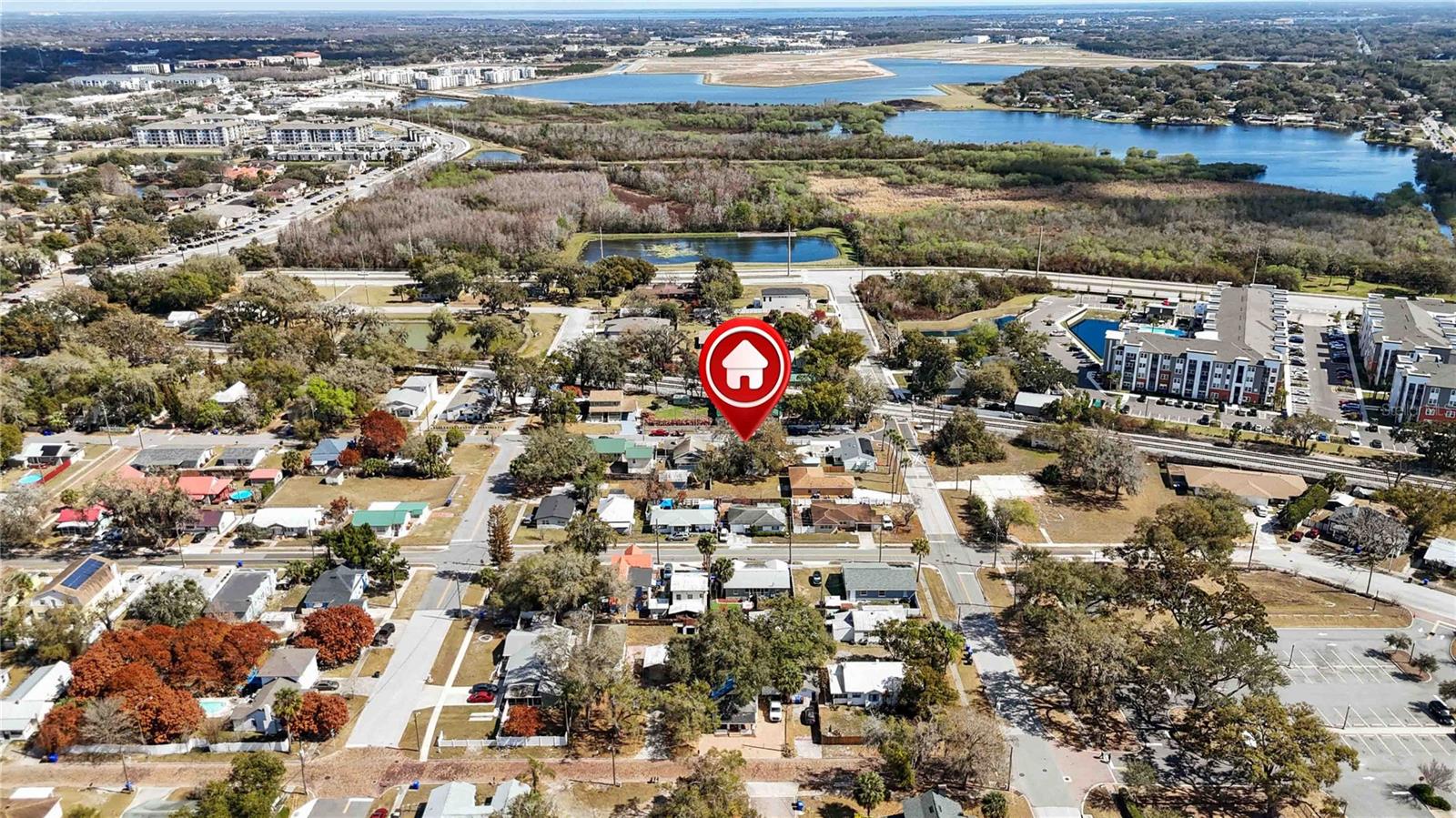 Image 24 of 29 For 710 Bay Street