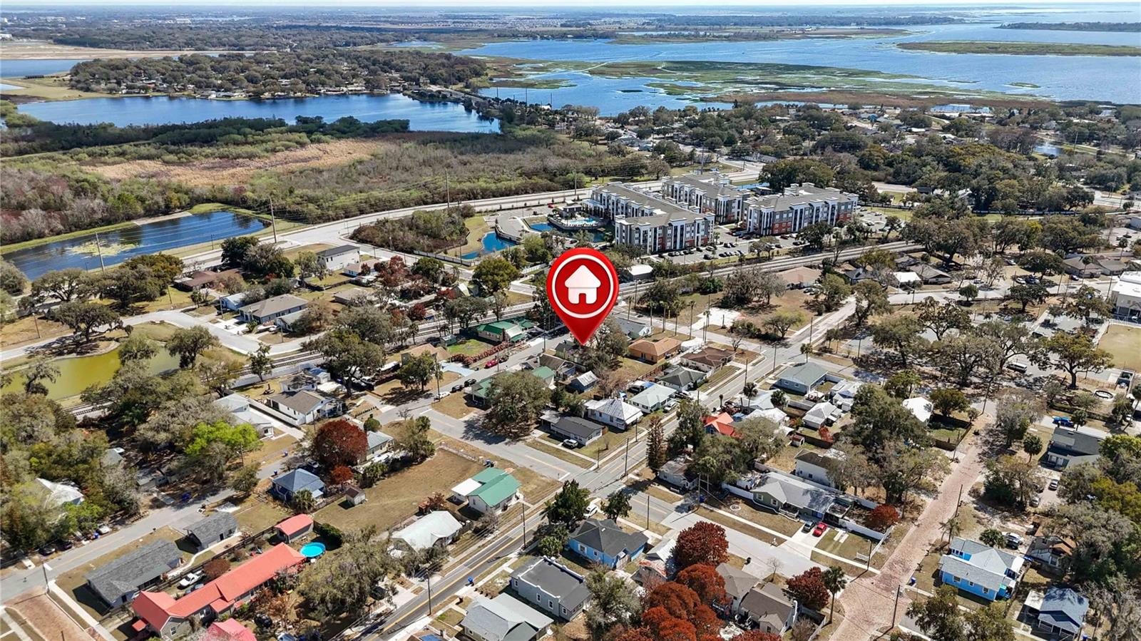 Image 25 of 29 For 710 Bay Street