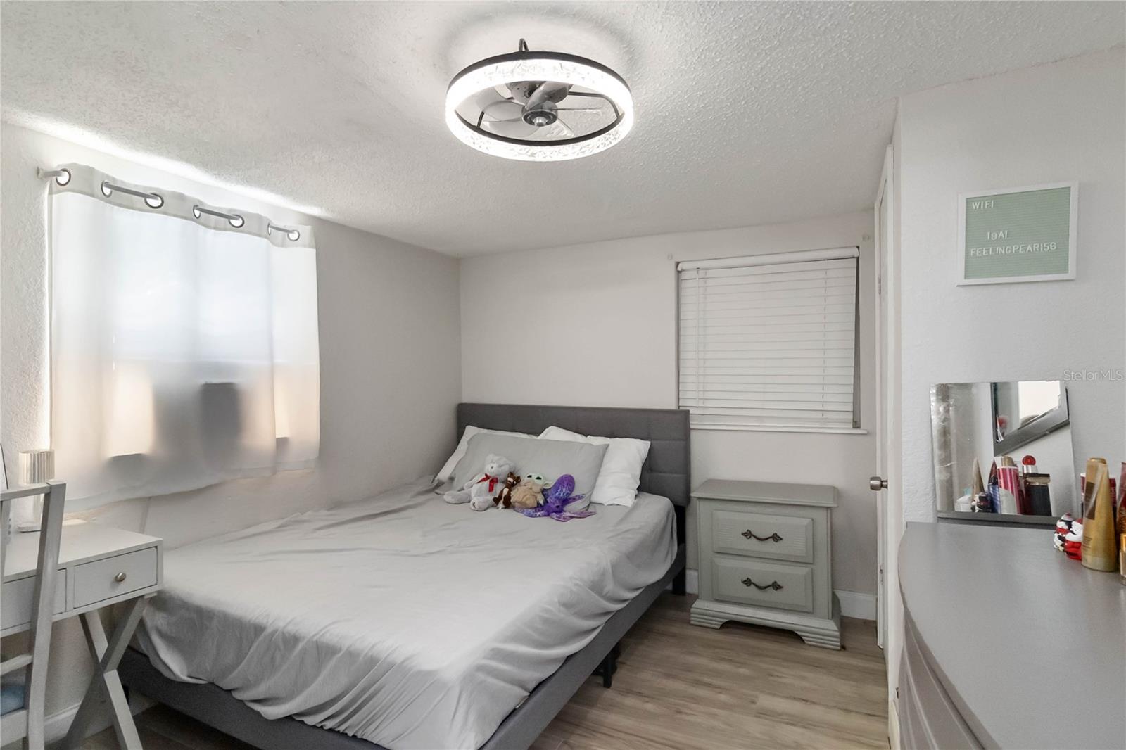 Image 8 of 29 For 710 Bay Street