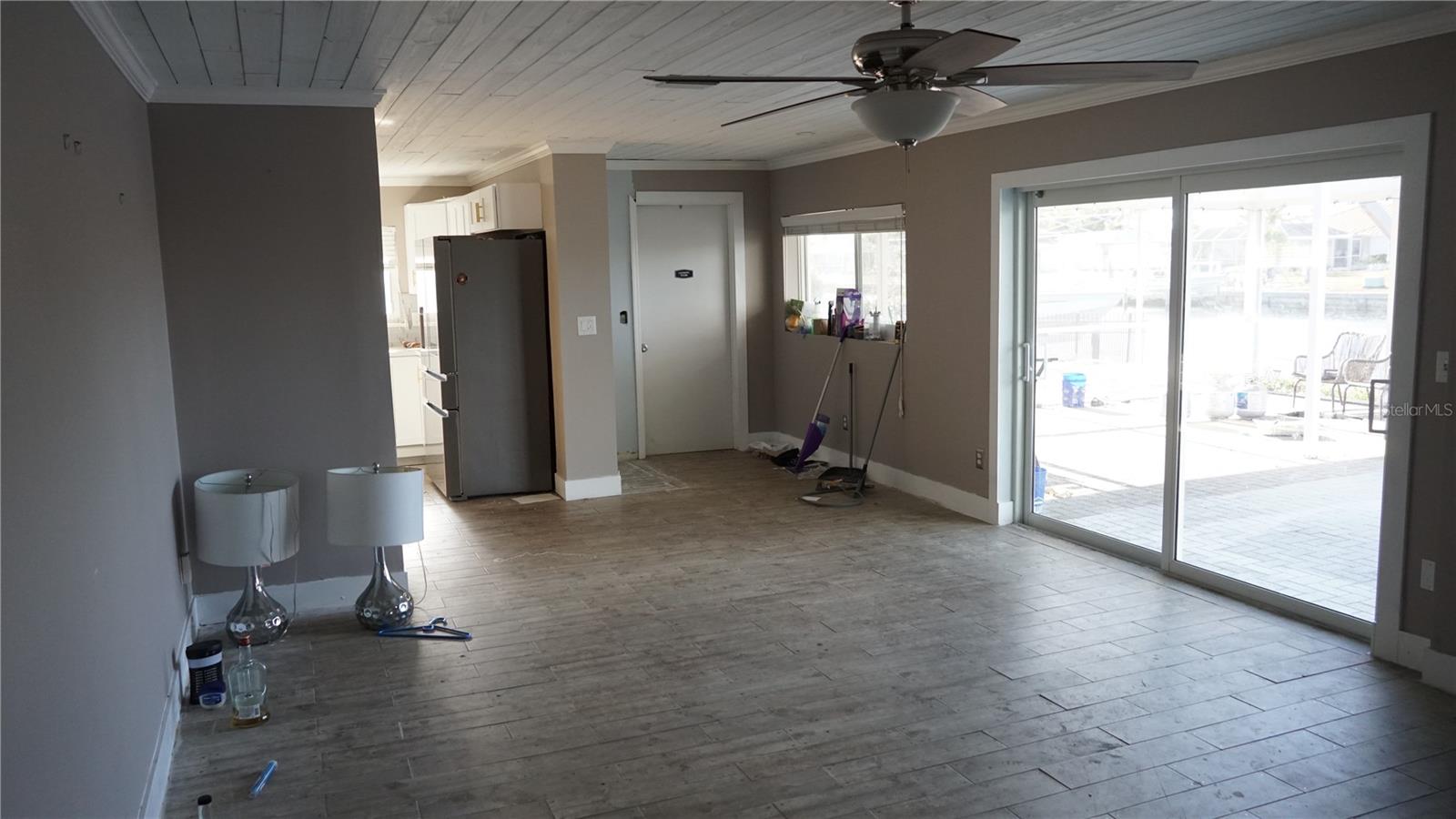 Image 19 of 23 For 286 Fields Terrace Se