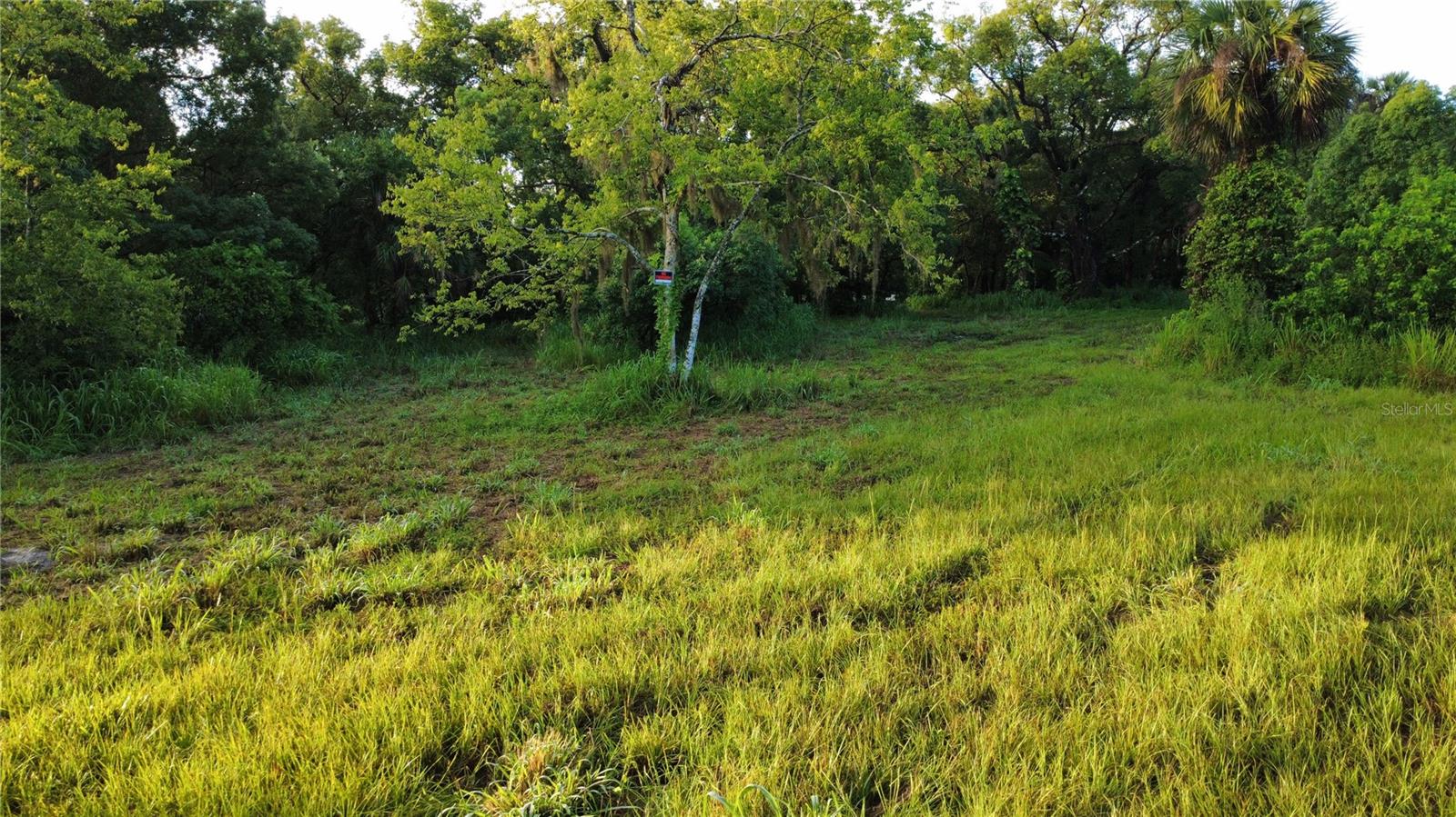 Image 7 of 12 For 327 Beaverbrook Lane