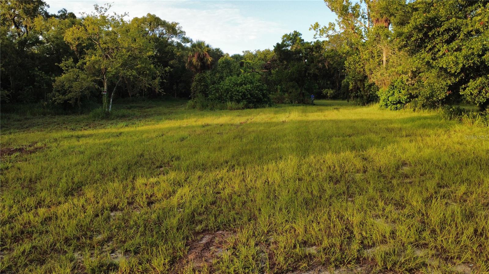 Image 8 of 12 For 327 Beaverbrook Lane